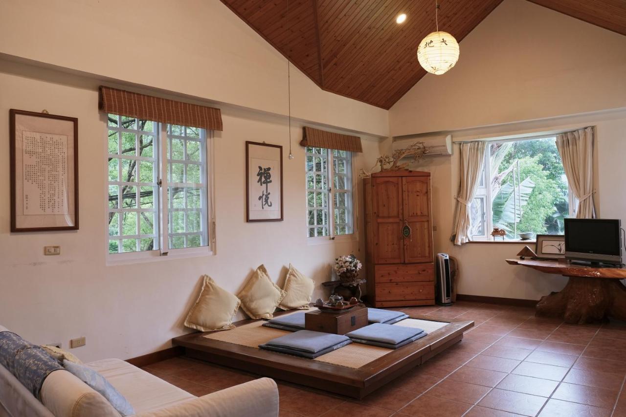 Wisdom Garden Home Stay Юли Екстериор снимка